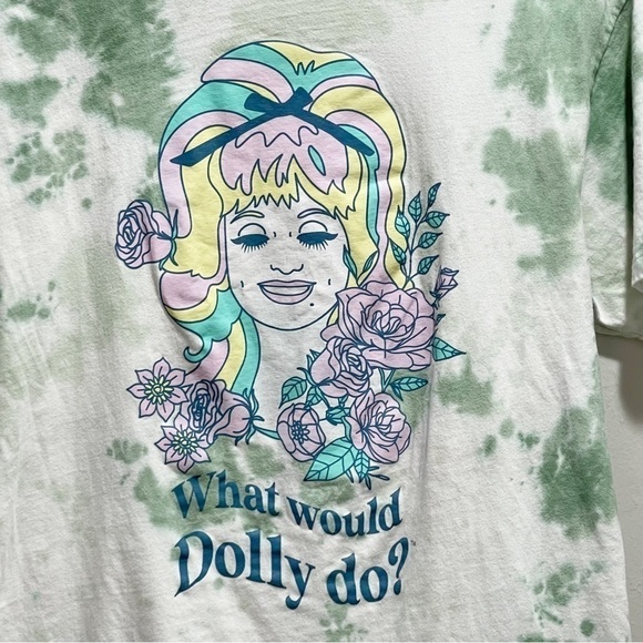 What Would Dolly Do? Women’s Green Tie Dye Graphic Tee Dolly Parton Flowers XS - Picture 3 of 7
